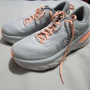 Women's HOKA ONE ONE Bondi 6 SIze 9, Light Gary/Orange